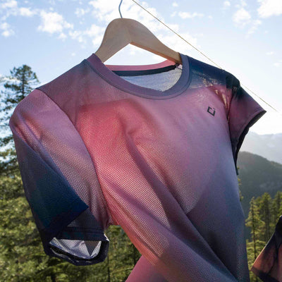 Women&#39;s Blurred Ultralight TRAIL Jersey