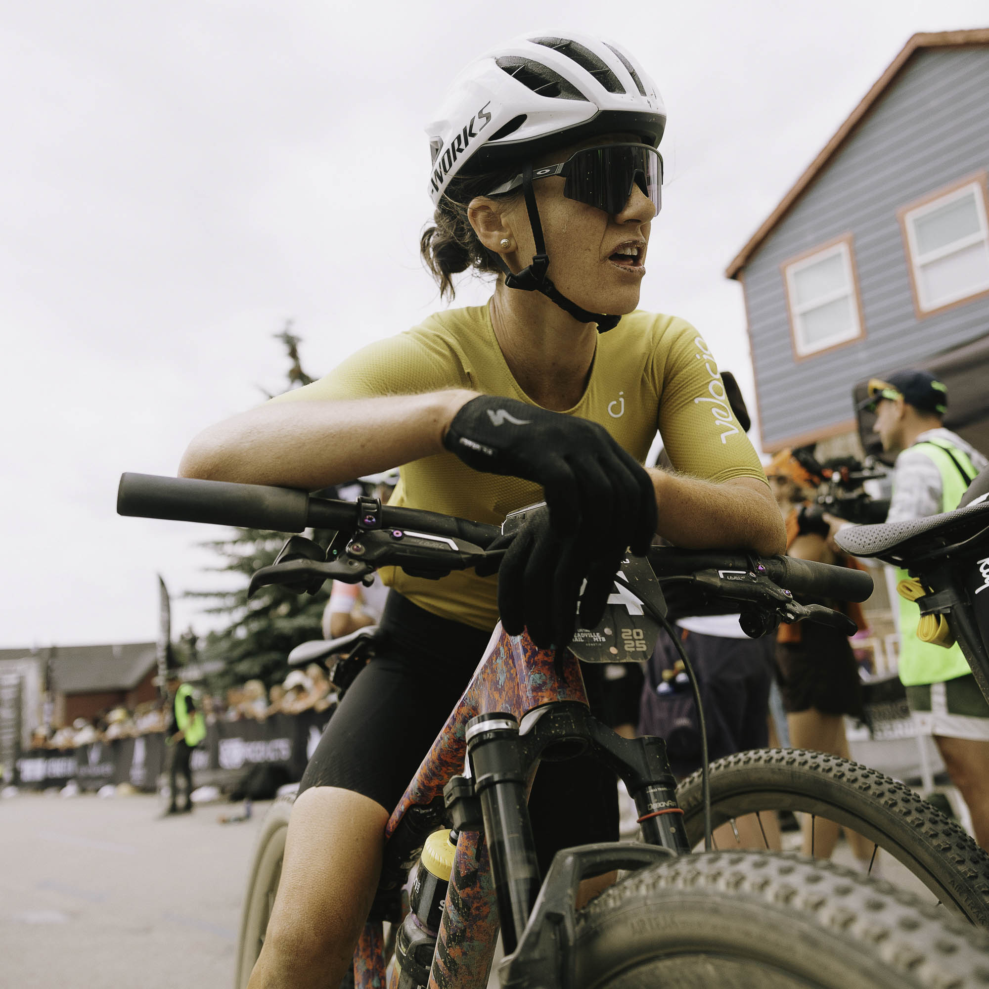 left promotion image